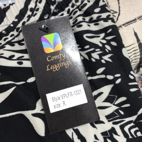 COMFY LEGGINGS Ultra Soft Printed Brushed Capri-Full Length - Picture 6 of 7